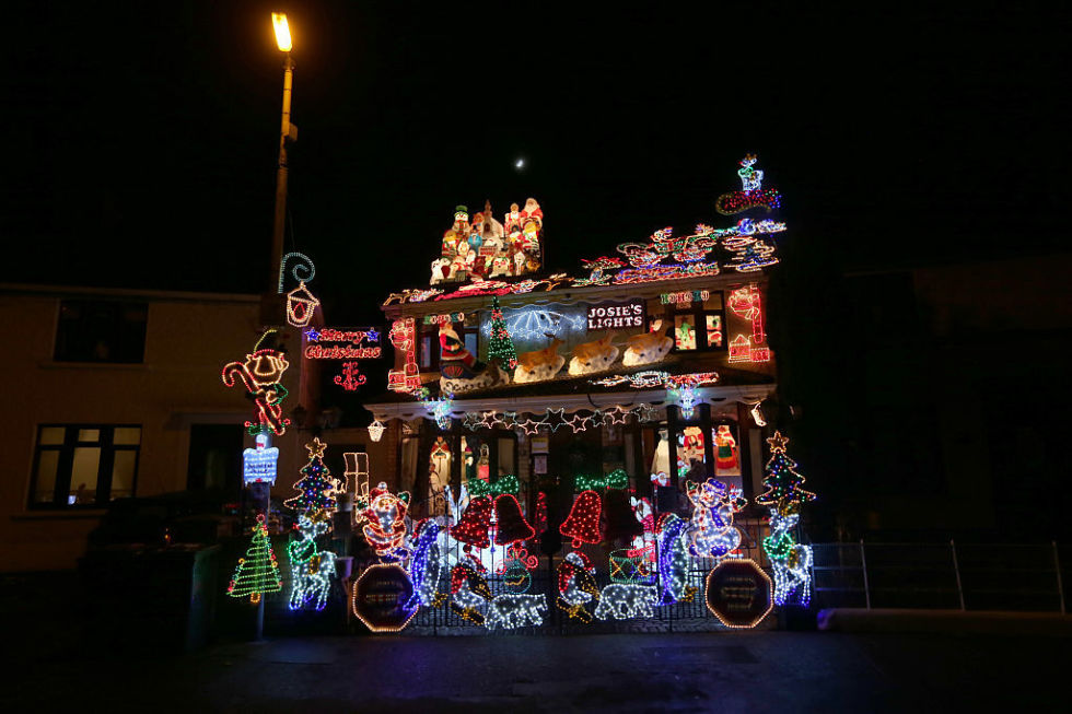 House Decorated For Christmas the most extravagant christmas house lights from all over the world House Decorated For Christmas the most extravagant christmas house lights from all over the world