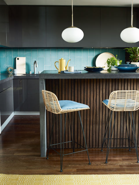 Modern Oriental decorating ideas - style inspiration
Styling by Marisa Daley. Styling Assistant: Amy Neason. Photography: Carolyn Barber.