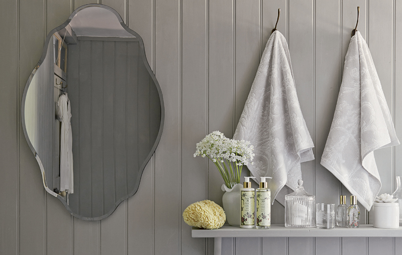 paint-laura-ashley-dove-grey