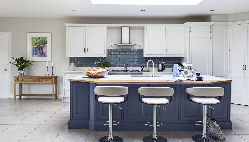 farmhouse-kitchen-island-unit