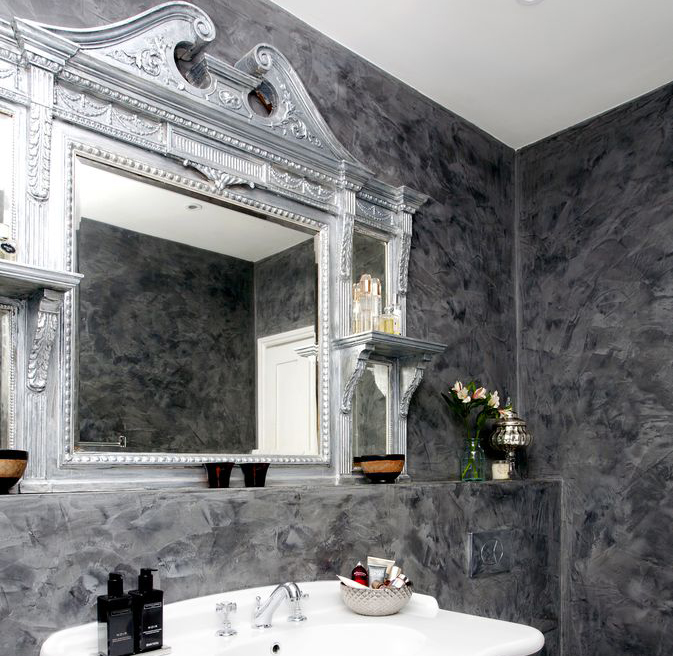 traditional-bathroom-mirror-detail